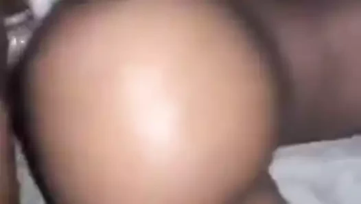 Şişman göt ve kremsi yarak