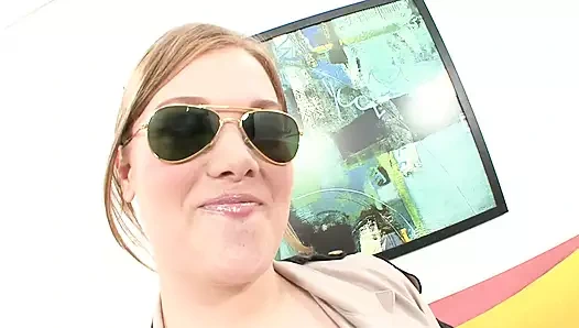 Sierra Skye - Büyük Memeli Azgın Bir Kız