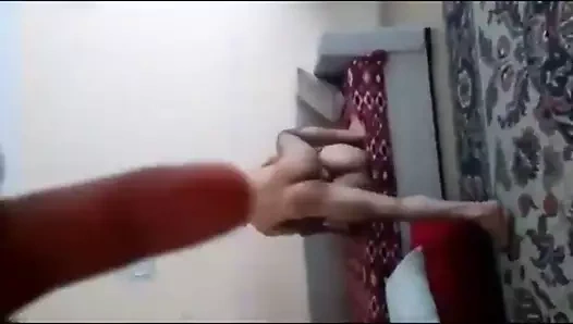 nuray sikisiyor. bayan arkadasi kayda aliyor