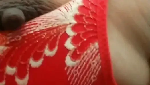 Herkesin içinde açık havada amıyla mastürbasyon yaparken yakalandı