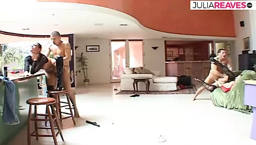 Versauter Gruppensex mit hartem Anal Fick