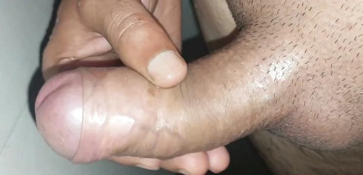Baba banyoda bana handjob yapıyor