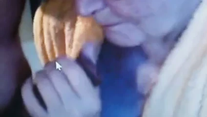 Web kamerası anneanne ile ona sevgili