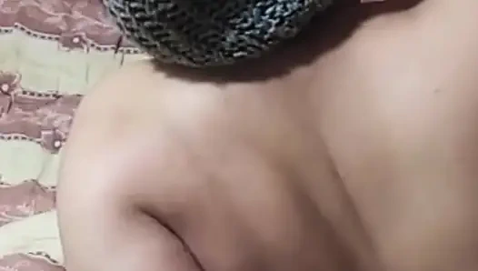 Arap Lezbiyen Kız Beni Seks Oyuncaklarıyla Sikiyor