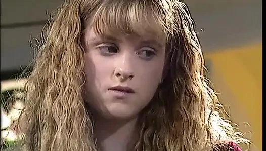 Genç sarışın üçlü grup seks yapıyor