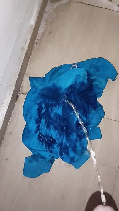 Soyunma odasında hemşire şalvarına pissing (33)
