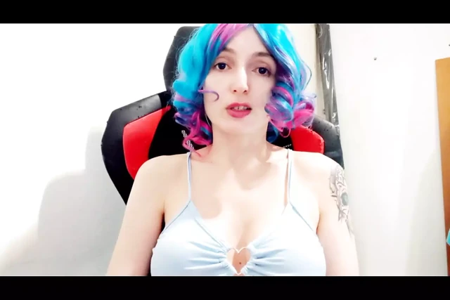 Adam sadece görmezden gelin ve rubi rose'un teşhiri için model 60k veriyor