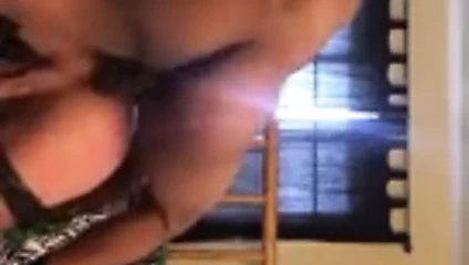 Ateşli büyük zenci