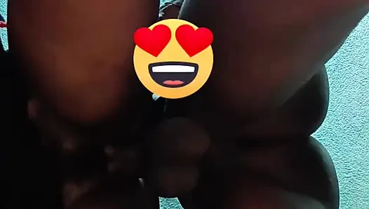 Hintli ev hanımı Hintli kadın ji ile yüz yüze geliyor