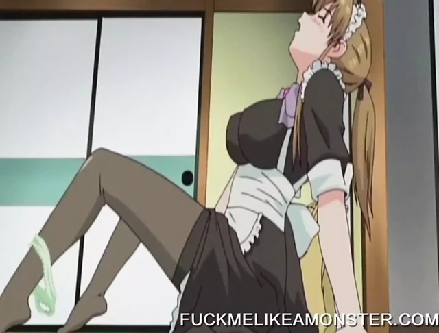 Anime hizmetçi mastürbasyon yapıyor ve ıslanıyor