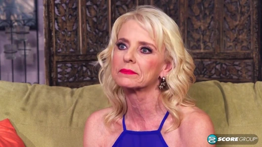 Cammille'in göt deliği için büyük zenci yarağı