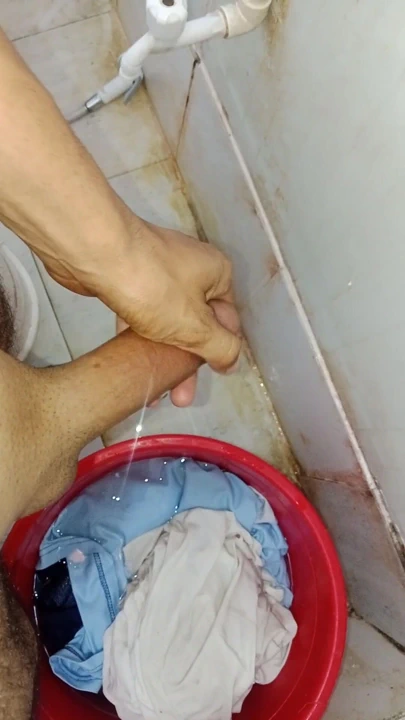 Bugün banyoda mastarbates yapmak istiyorum. | Klip 2