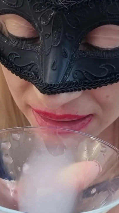 Seksi milf oral seks. bardaktan sperm içer. | Klip 2