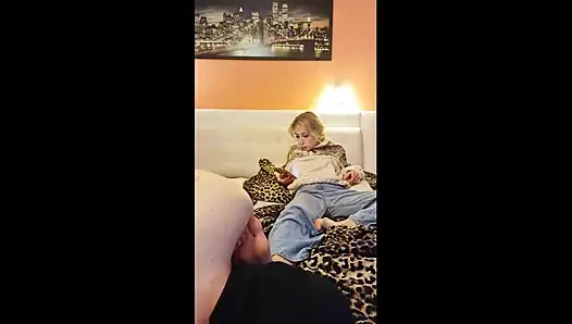 Masaj yapmaktan ve ayak yalamaktan hoşlanırım