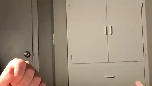 Bu yarağı okşarken boşalmamaya çalış