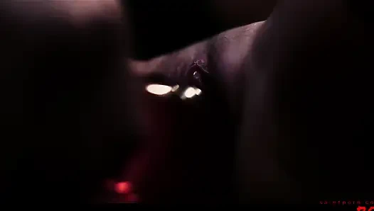 Tiffany Kingston dildoları ve yarakları seviyor