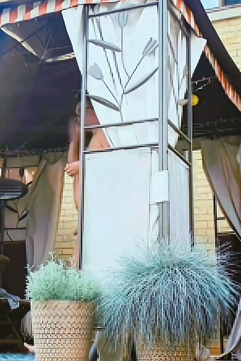 Sadece eğlence için, sihirli gazebo çıplaklığı