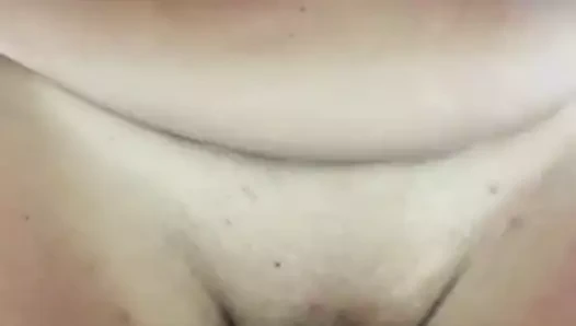 Moglie troia scopa e fa arrivare il marito