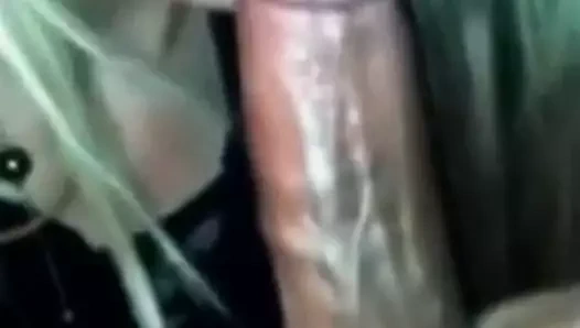 Sıcak sarışın beyaz kız seviyor büyük arap horoz