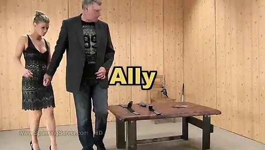 Ally şaplak atıyor