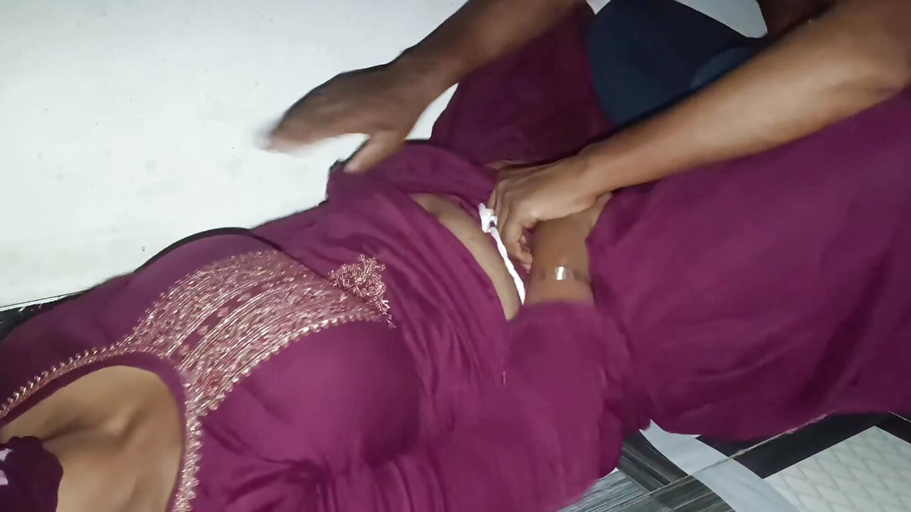 Pati ka dost aaya aur usne mujhe bahut pila