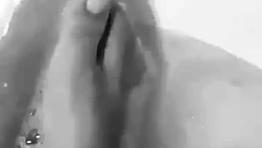 Ayak fetişi.. seksi.. eski..