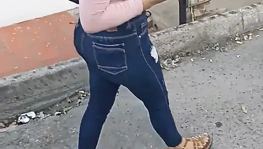 New York Abd'li 18 yaşındaki esmer büyük sarkık memeler üvey erkek kardeşinin büyük yarağını sikiyor bölüm 52