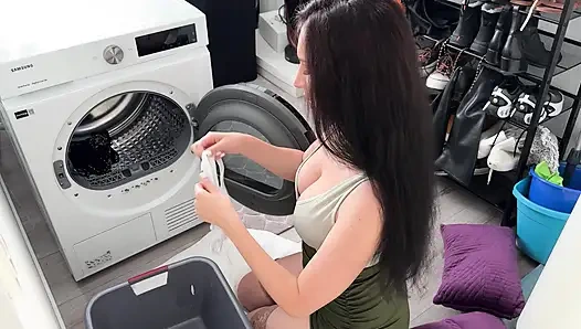 Stuck Step-Mom Says Only Cock Can Relax Her