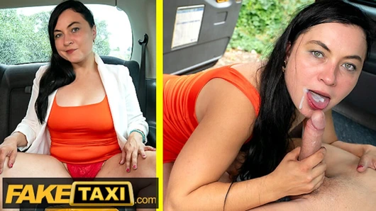 Fake taxi - para bağlı orta yaşlı seksi kadın binmek için ödemek için büyük yarağın her santimini alıyor