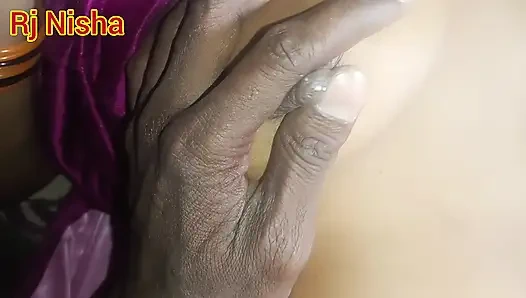 Güzel Hintli kadınlar rj nisha erkek arkadaşıyla seksi ilişki yaşıyor