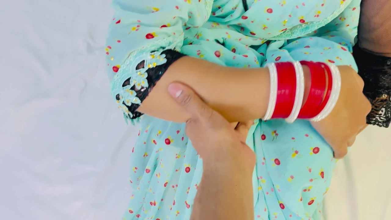 ससुर और बहू थारके ससुर ने मालिश के बहाने मेने बहू को चोदा गन्दी बात करके कामुक ससुर की चुदाई