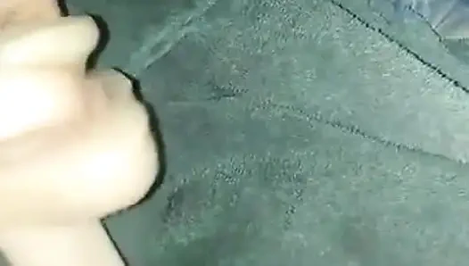 Ametist Ananas evde tek başına