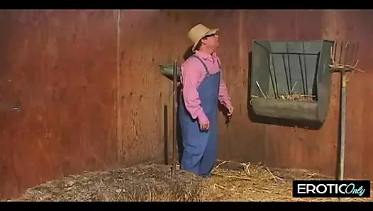 Deutsche Rothaarige führt ihn zum Höhepunkt im Club