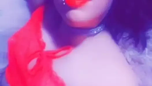 Sıcak pembe iç çamaşırı kızdırmak