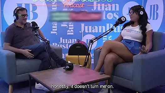 Dev memeli latin rosxanagutierrez juan bustos podcast'inde sikiş makinesi tarafından sikiliyor