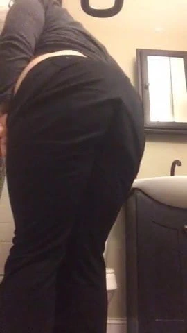 tombul Koreli sürtük işiyor