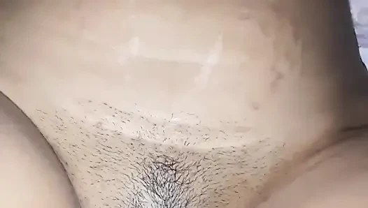 Vanessanha amıyla horozun ve vibratörün üzerine oturdu - Bölüm 2