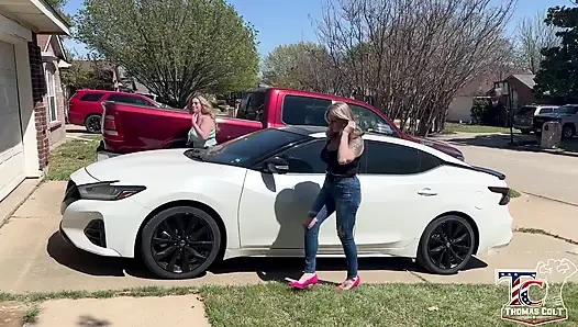 Pawg orta yaşlı seksi kadın kankaları büyük kaslı koca tarafından sikiliyor!