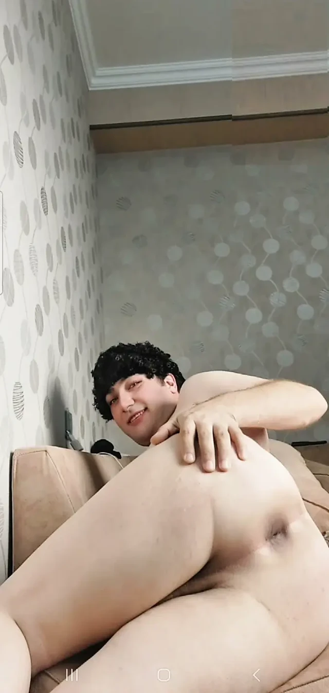 Webcam Orospusu Femboy Hayranını Sonunda Boşaltıyor