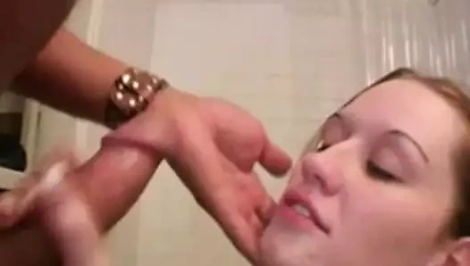 Duş al, sonra beni yala