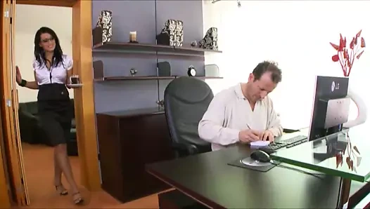 Carmen siyah the mükemmel sekreter için bir patron