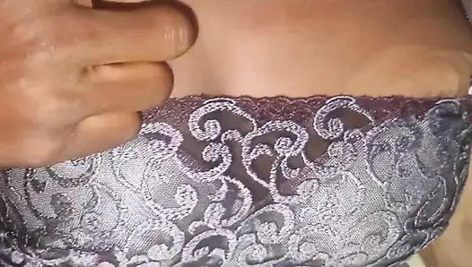 Karım eski sevgilimle eğlenirken neredeyse beni yakalıyor