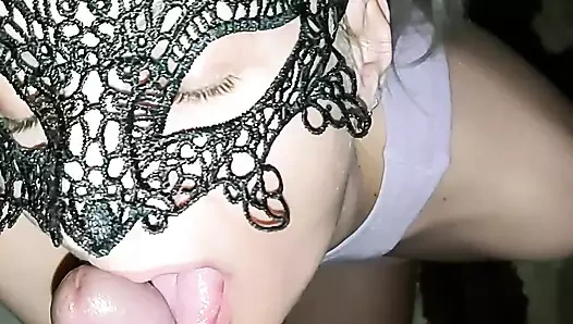 Yeni olgun seksi milf hile at the noel partisi 2023