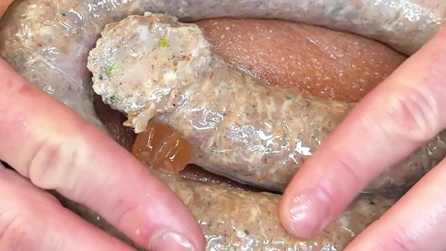 Kandy tarafından yutuyor:gavatların sindirilmesi ve yeniden doğuşu