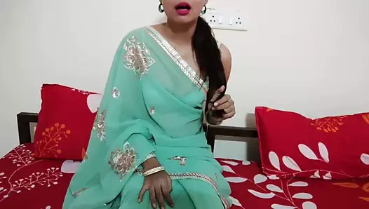 Üvey anne büyük horoz ile ders çalışırken üvey oğlunu becerdin - net Hintçe ses ile rol yapma