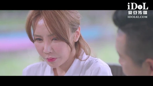 Ateşli seks - büyük memeli Asyalı amatör işten sonra iyi bir sikişle eğleniyor