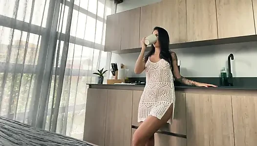 Üvey oğluyla mutfakta amatör seks latin orta yaşlı seksi kadın