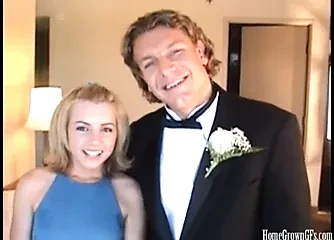 Sıcak sarışın genç becerdin tarafından bir büyük horoz sonra prom