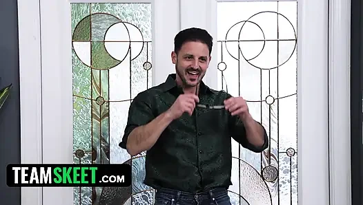 Sıraya gir ve dölünü hazırla! Amcığı damlayana kadar bir üreme partisi sona ermez