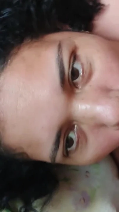 Захватывающий момент из "Супер глотка моя жена, сосет ее богато"